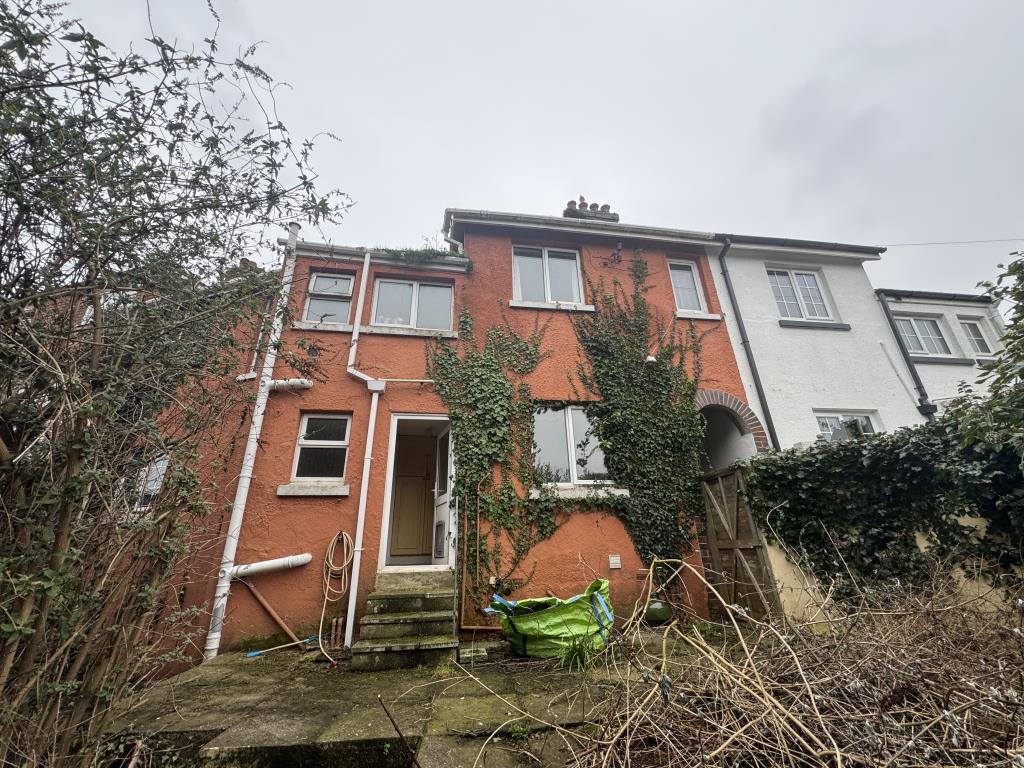 Lot: 116 - TERRACE HOUSE FOR REFURBISHMENT - Rear of the property